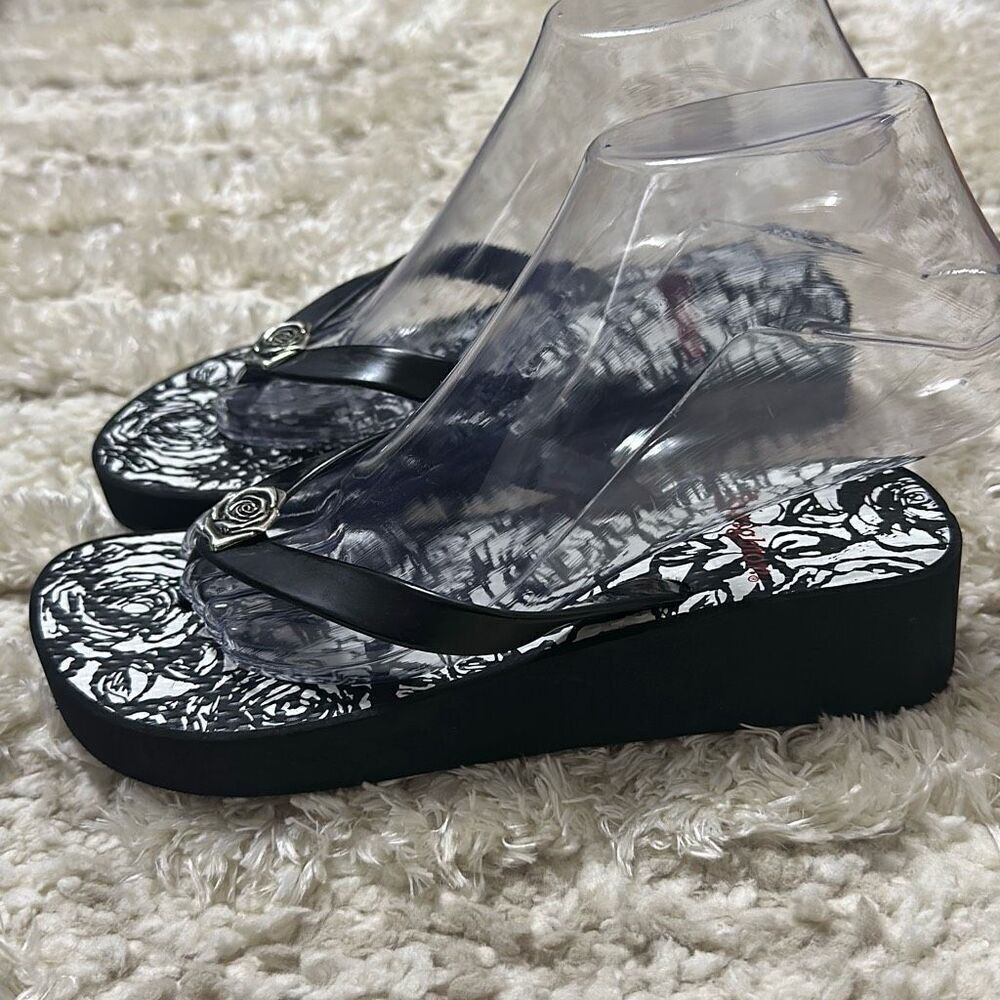 Brighton Malibu Black/White Rose Print Wedge Sandals Women’s Sz 7 - Picture 2 of 11